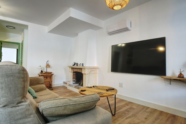 Image No.6-3 Bed House for sale