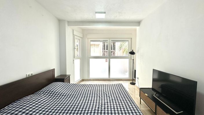 Image No.17-4 Bed Apartment for sale