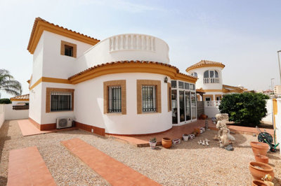 1 - Sucina, House