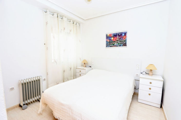 Image No.16-3 Bed House for sale