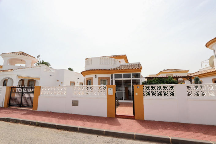 Image No.44-3 Bed House for sale