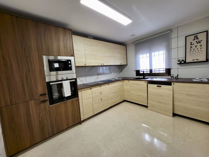 Image No.38-3 Bed Townhouse for sale