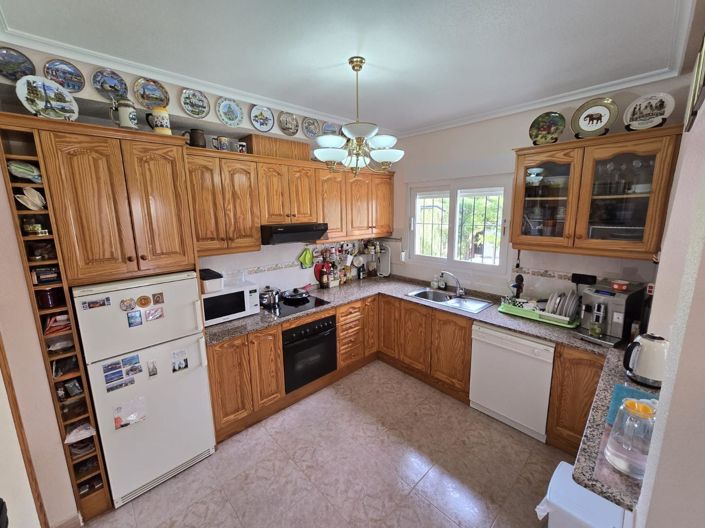 Image No.21-3 Bed Villa for sale