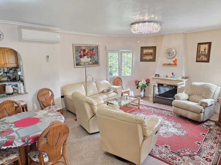 Image No.8-3 Bed Villa for sale