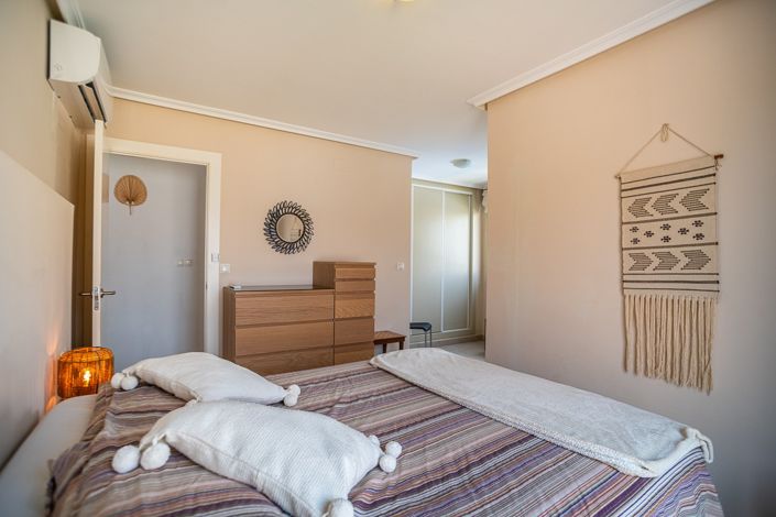 Image No.14-3 Bed Villa for sale