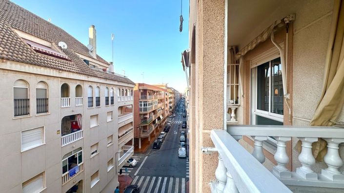 Image No.35-2 Bed Apartment for sale