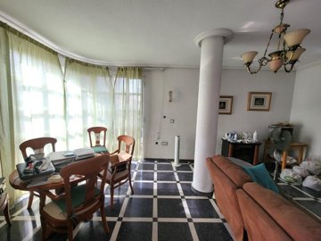 3 Bed Apartment for sale