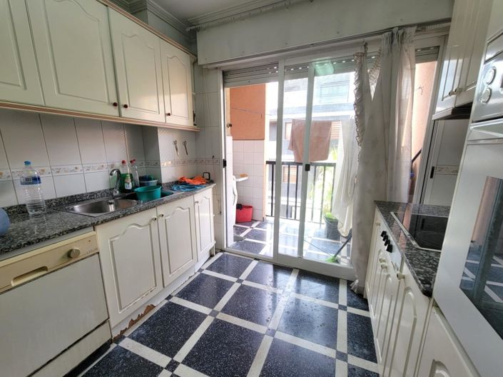 Image No.11-3 Bed Apartment for sale