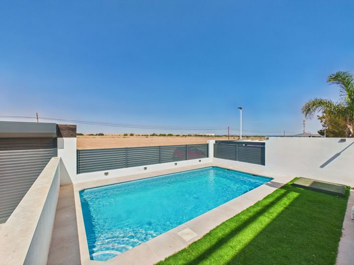 Image No.1-3 Bed Villa for sale