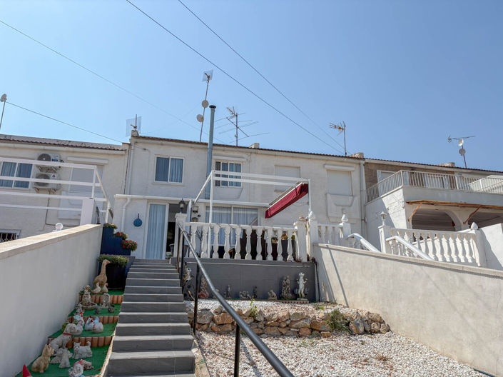 Image No.1-3 Bed Townhouse for sale