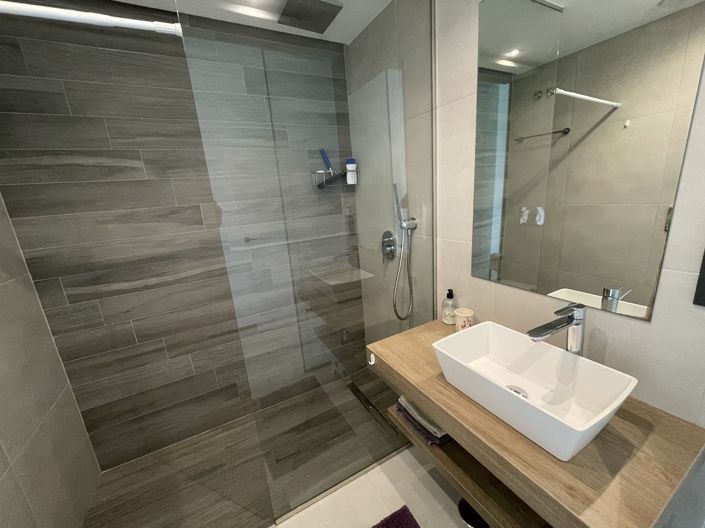 Image No.16-2 Bed Apartment for sale