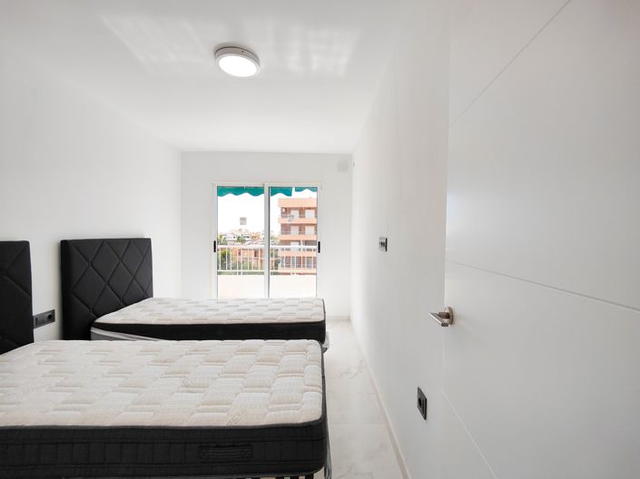 Image No.18-2 Bed Apartment for sale