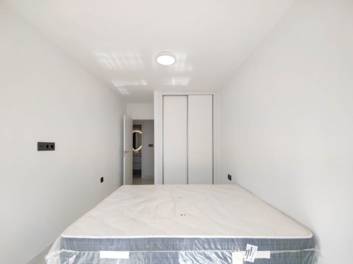 Image No.27-2 Bed Apartment for sale