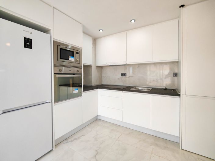 Image No.4-2 Bed Apartment for sale