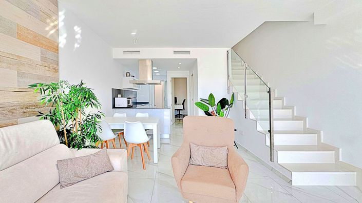 Image No.9-3 Bed Townhouse for sale