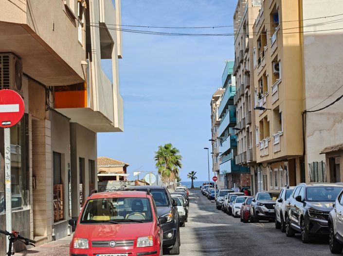 Image No.22-2 Bed Apartment for sale