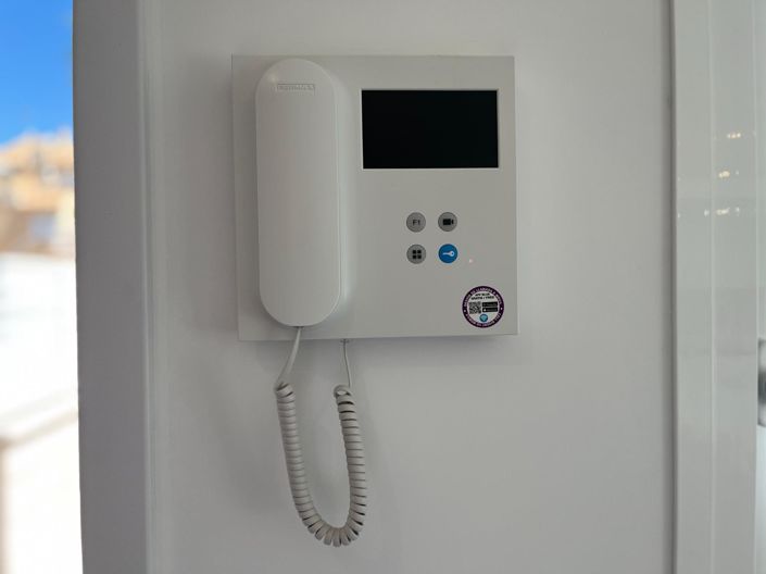 Image No.24-3 Bed Apartment for sale