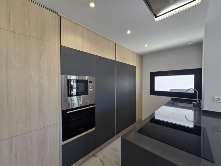 Image No.18-2 Bed Apartment for sale