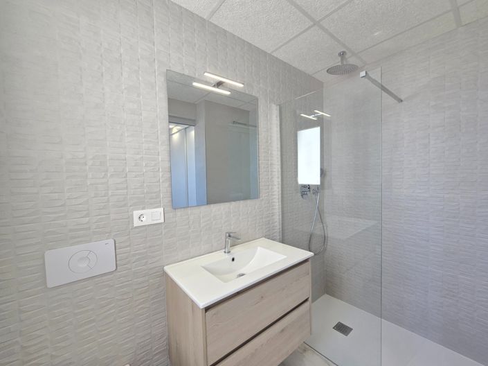 Image No.28-2 Bed Apartment for sale