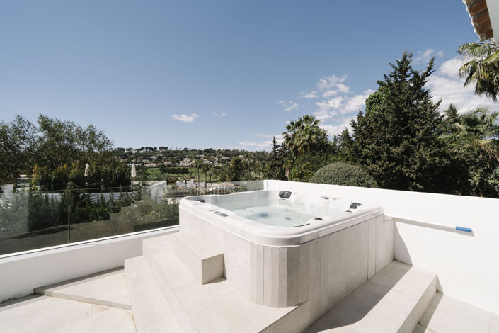 Image No.9-5 Bed Villa for sale