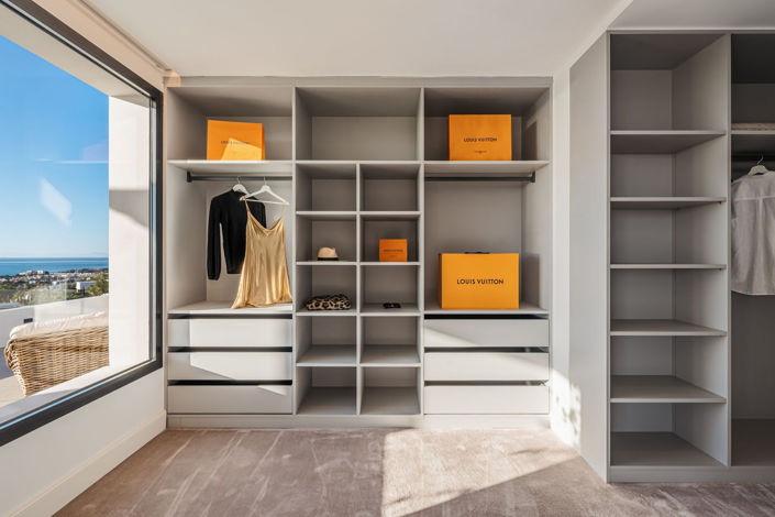 Image No.27-6 Bed Villa for sale