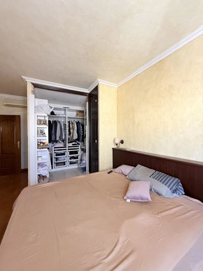 Image No.20-4 Bed Townhouse for sale