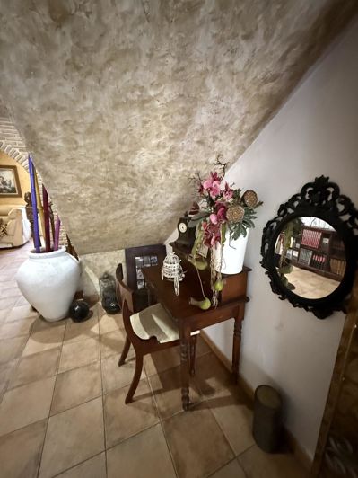 Image No.38-4 Bed Townhouse for sale