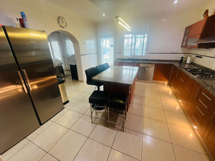 Image No.22-6 Bed Villa for sale