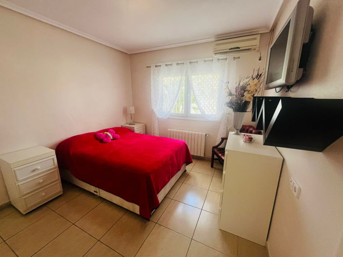 Image No.28-6 Bed Villa for sale