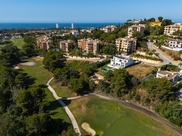 Image No.29-5 Bed Villa for sale