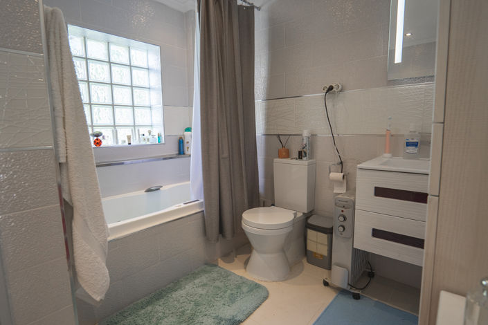 Image No.48-4 Bed Villa for sale