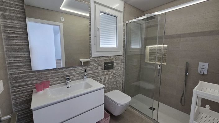 Image No.12-3 Bed Villa for sale