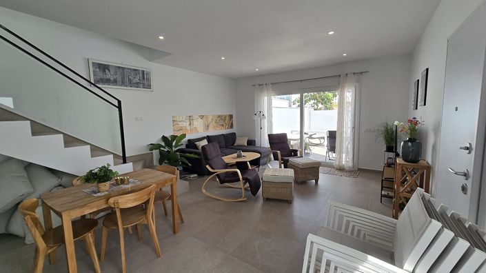 Image No.30-3 Bed Villa for sale