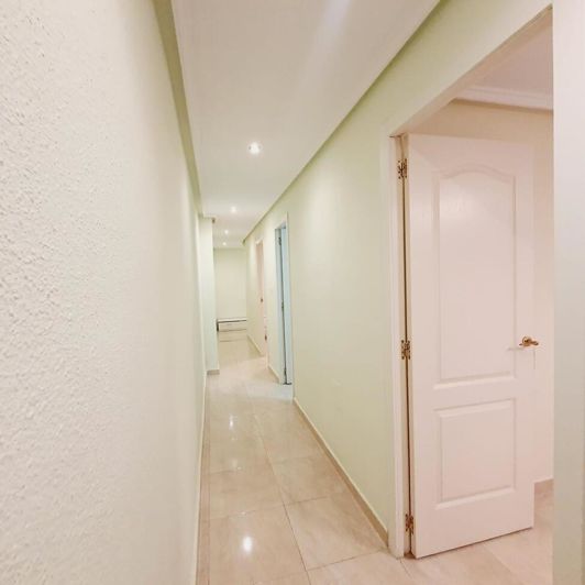 Image No.18-3 Bed Apartment for sale