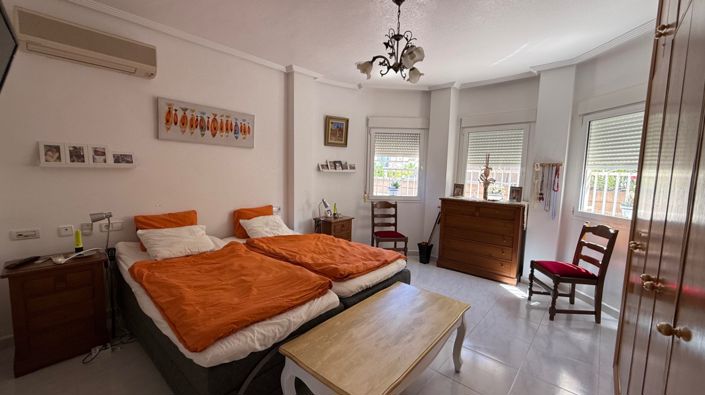 Image No.32-4 Bed Villa for sale