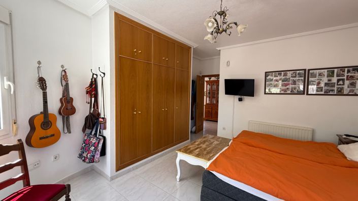 Image No.34-4 Bed Villa for sale