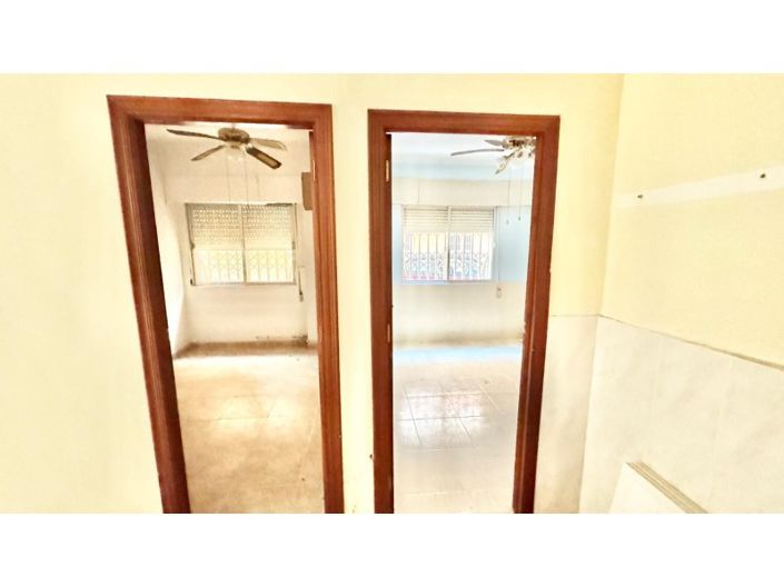 Image No.9-4 Bed Apartment for sale