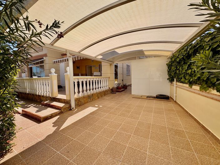 Image No.24-3 Bed Townhouse for sale