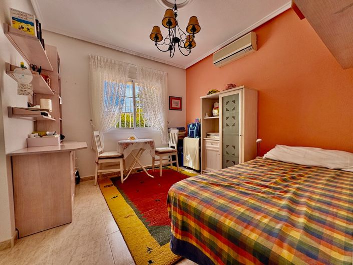 Image No.7-3 Bed Townhouse for sale