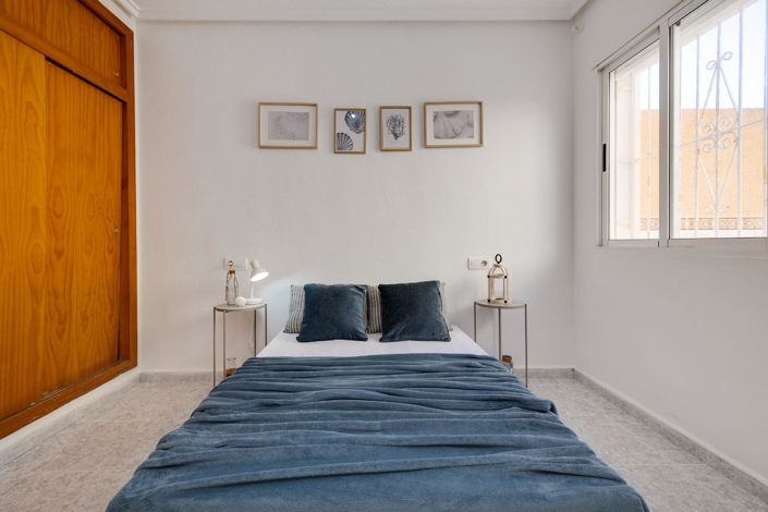 Image No.10-2 Bed Bungalow for sale