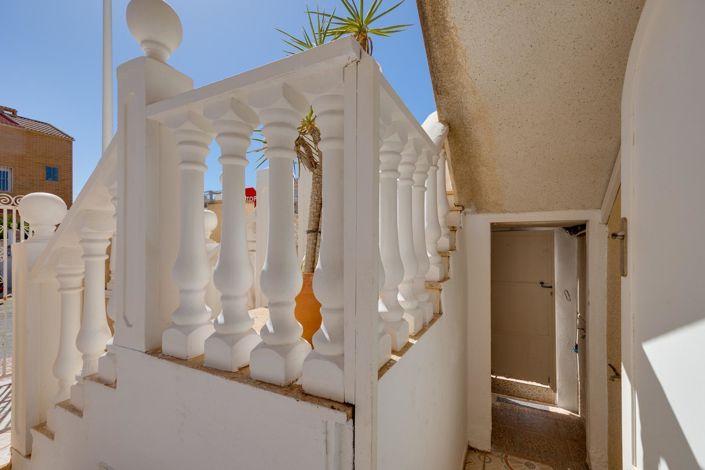 Image No.22-2 Bed Bungalow for sale