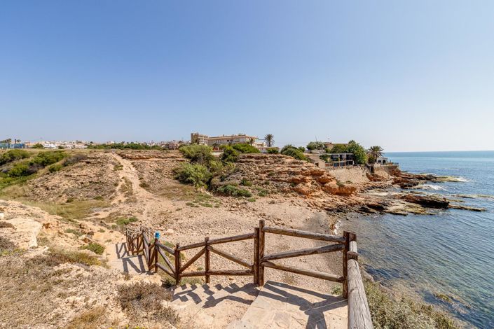 Image No.37-2 Bed Bungalow for sale