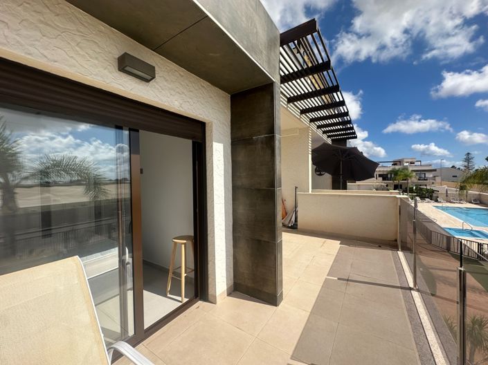 Image No.20-2 Bed Apartment for sale