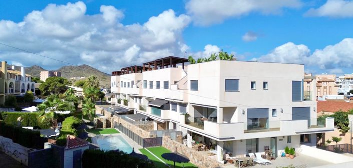 Image No.25-3 Bed Apartment for sale