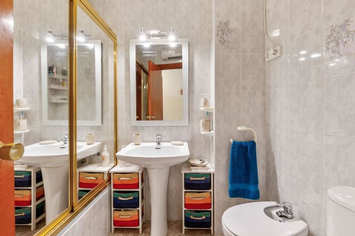 Image No.9-3 Bed Apartment for sale