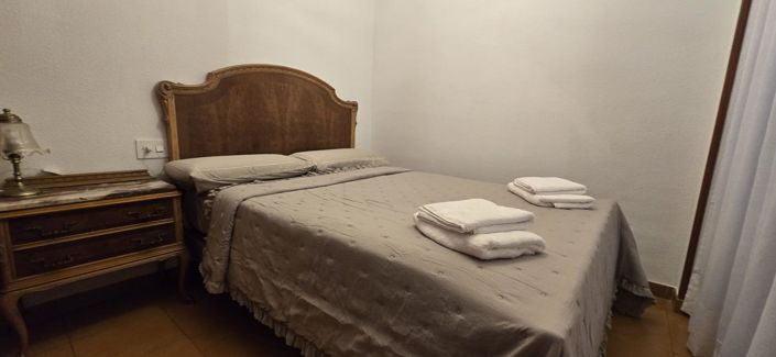 Image No.21-4 Bed Apartment for sale