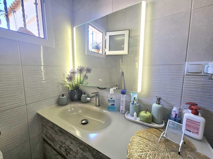 Image No.29-3 Bed Villa for sale