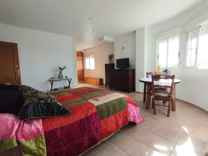 Image No.15-6 Bed Villa for sale