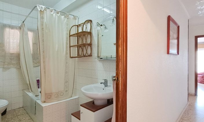 Image No.20-3 Bed Penthouse for sale