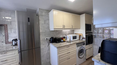 11-20939a0134ad724a8cb2a801094d15a4